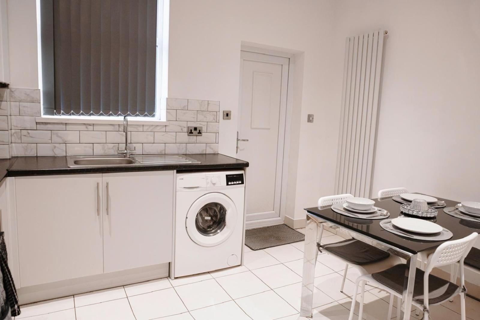 Cosy Ensuite Bedroom I 5Min Walk From Bramall Lane Stadium Sheffield Exterior foto